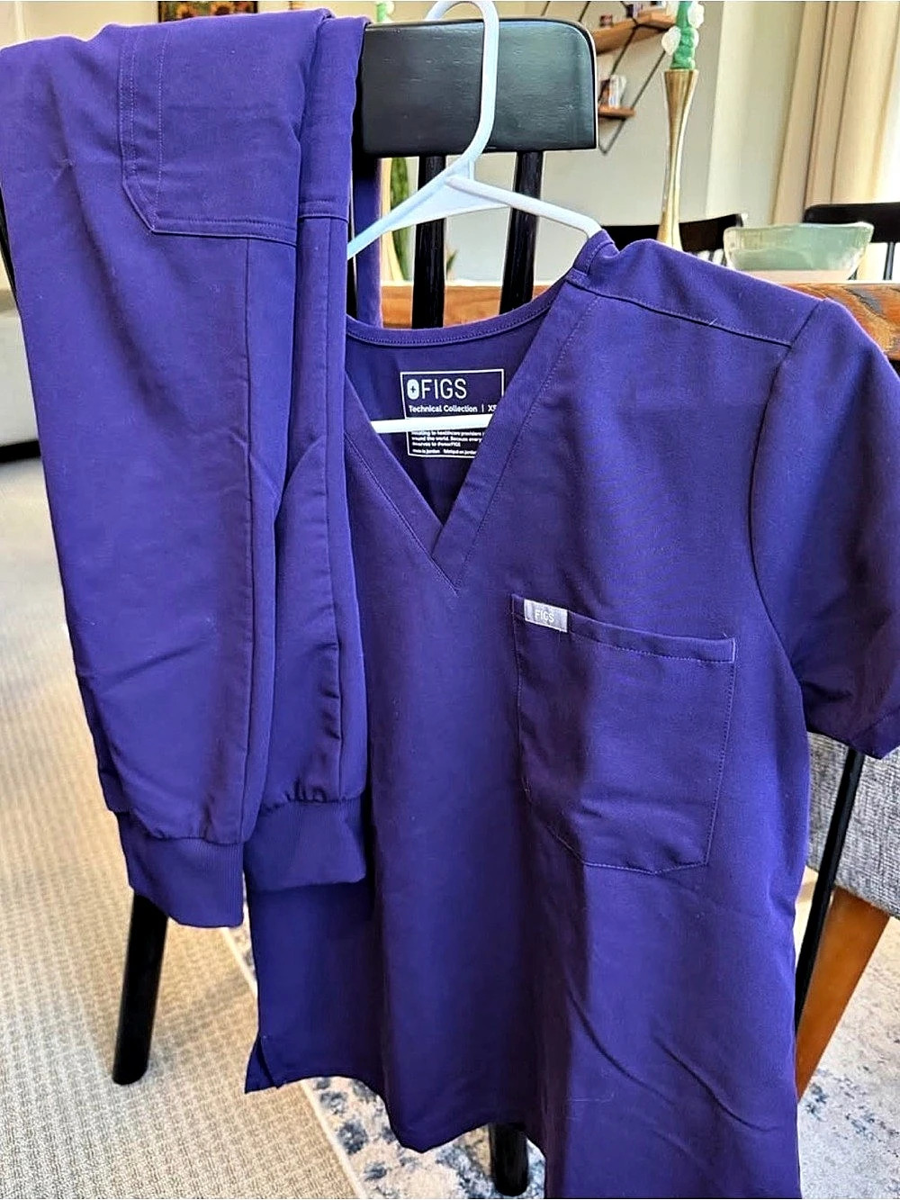 FIGS Scrub Top and Uman Jogger Scrub Pant Purple Size XS/P